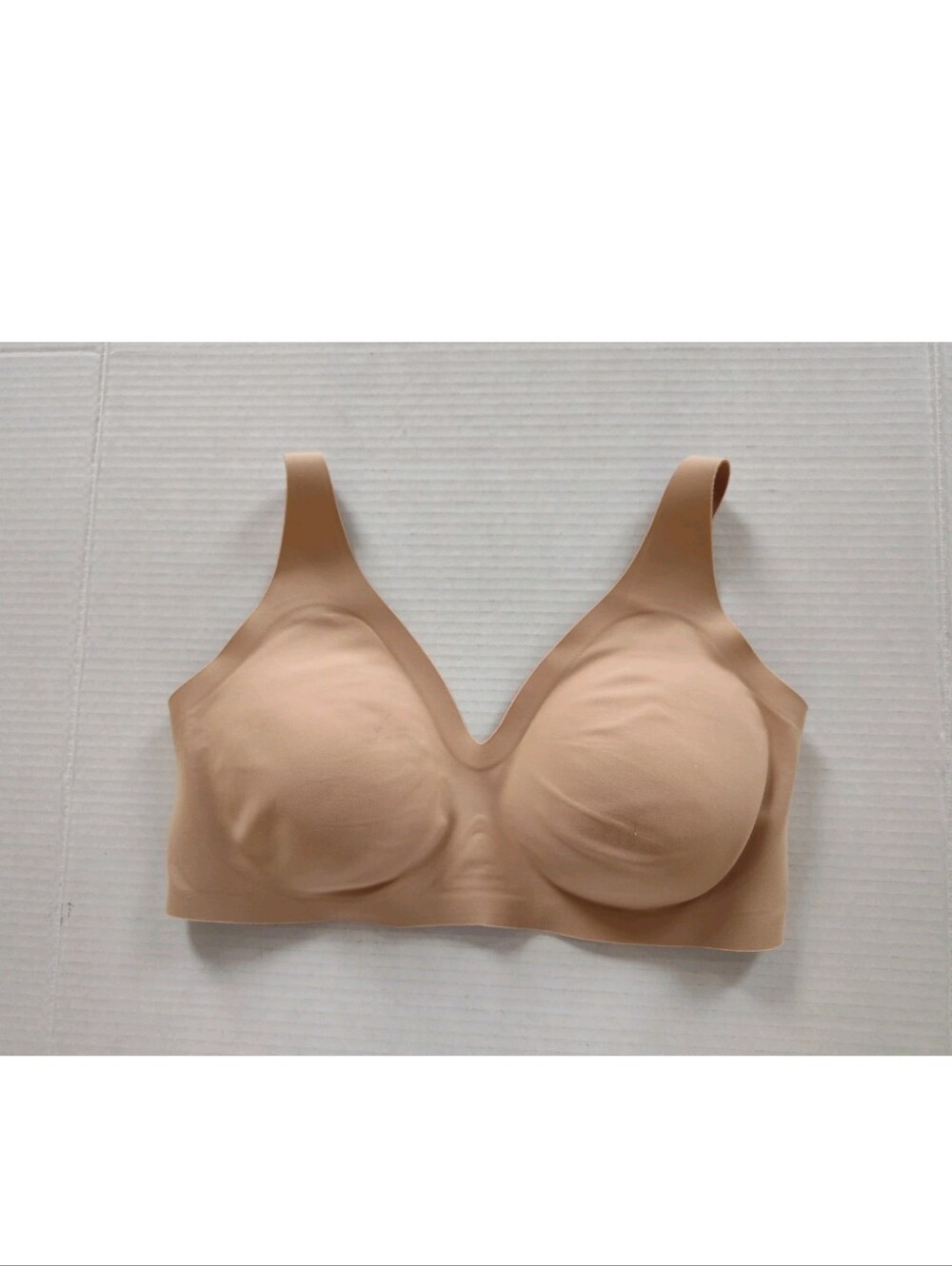 Knix Wireless T Shirt Bra Size S++ Beige (Fits 32F-G)